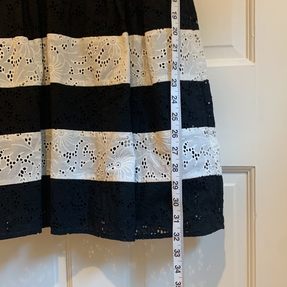 Loft cream and black striped eyelet dress size 2P - Picture 10 of 10